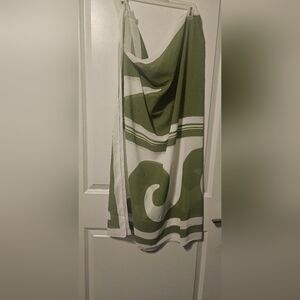 Women's wide lime and white scarves